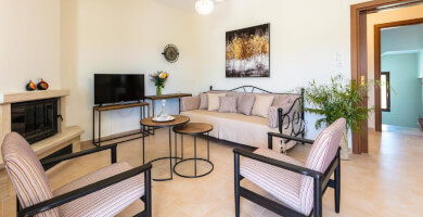 Beautiful Villa in Roustika Photo 